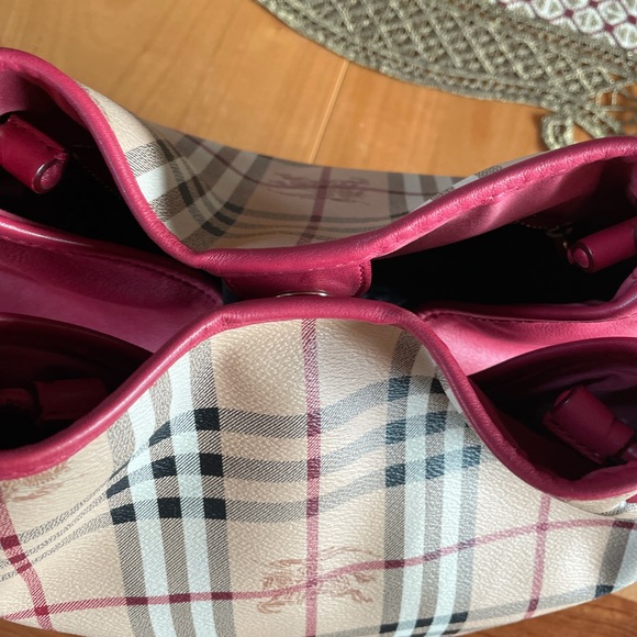 Burberry Bag🌹 - Picture 11 of 13